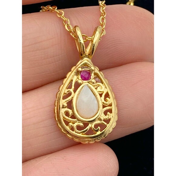 Van Doran gold plated genuine Opal ruby pendant Necklace - Picture 1 of 3